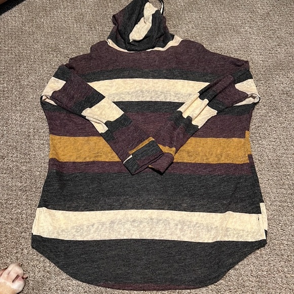 Sweater with hood 12PM by Mon Ami - Picture 6 of 8